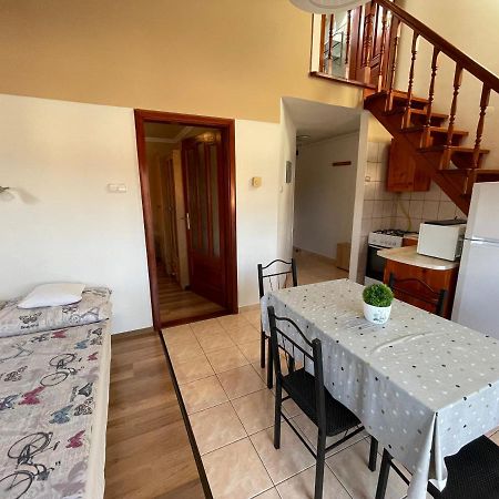 Hellasz Apartman Gyula Exterior foto