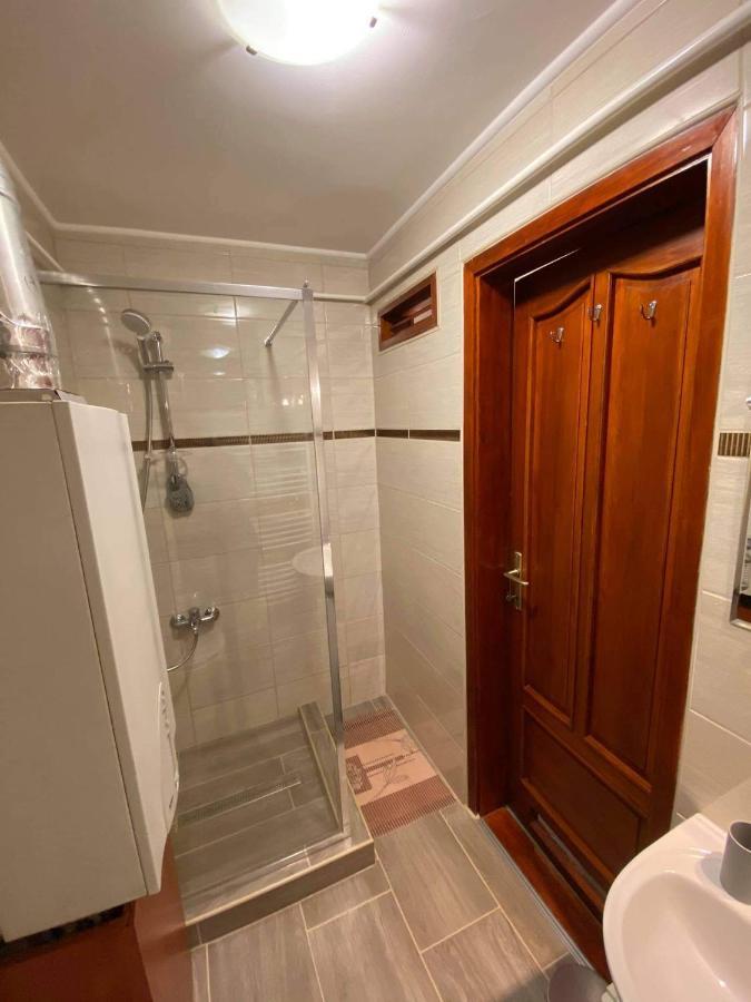 Hellasz Apartman Gyula Exterior foto