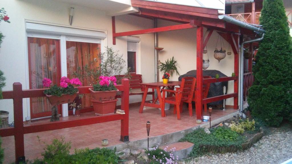 Hellasz Apartman Gyula Habitación foto