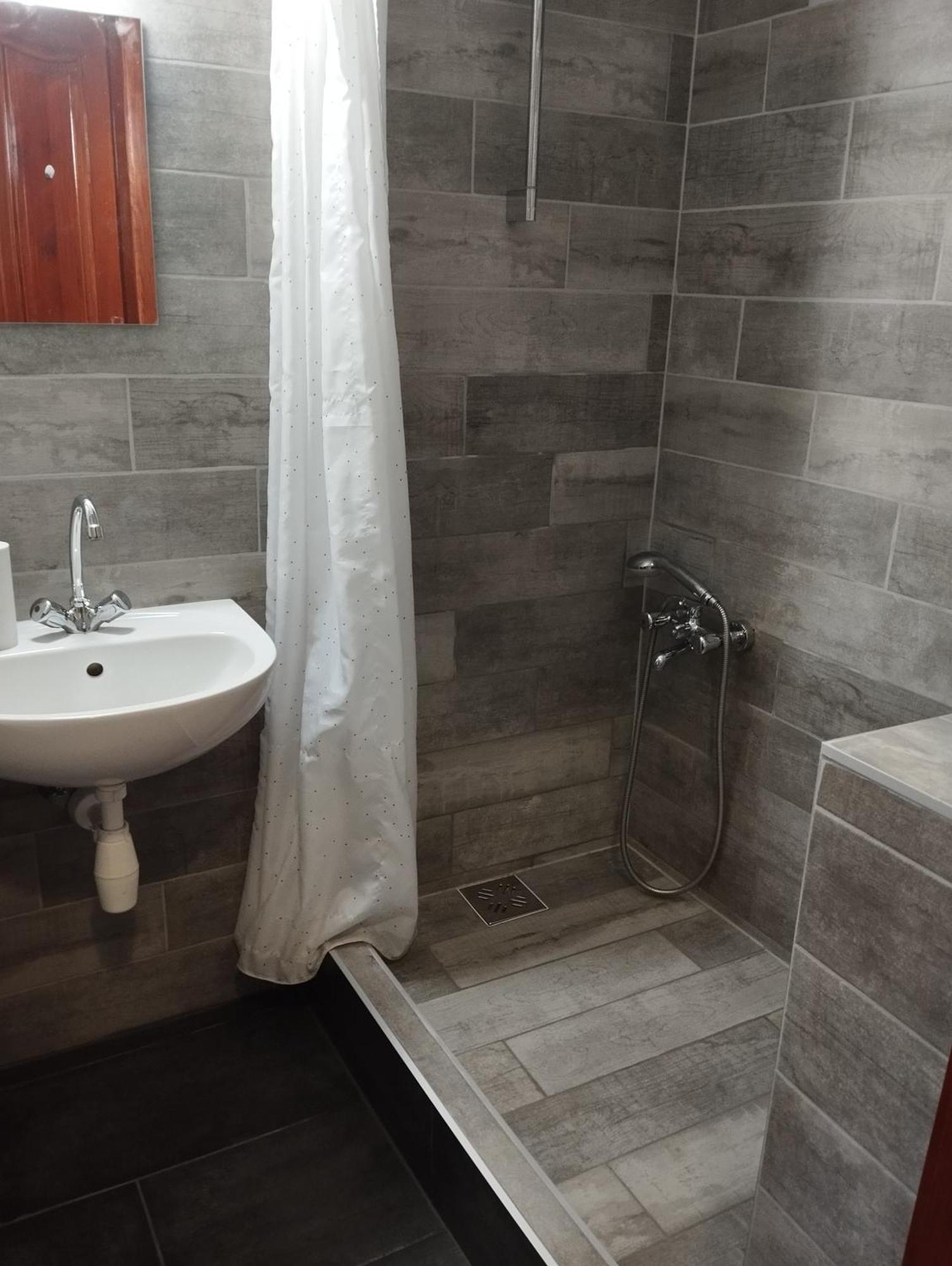 Hellasz Apartman Gyula Exterior foto